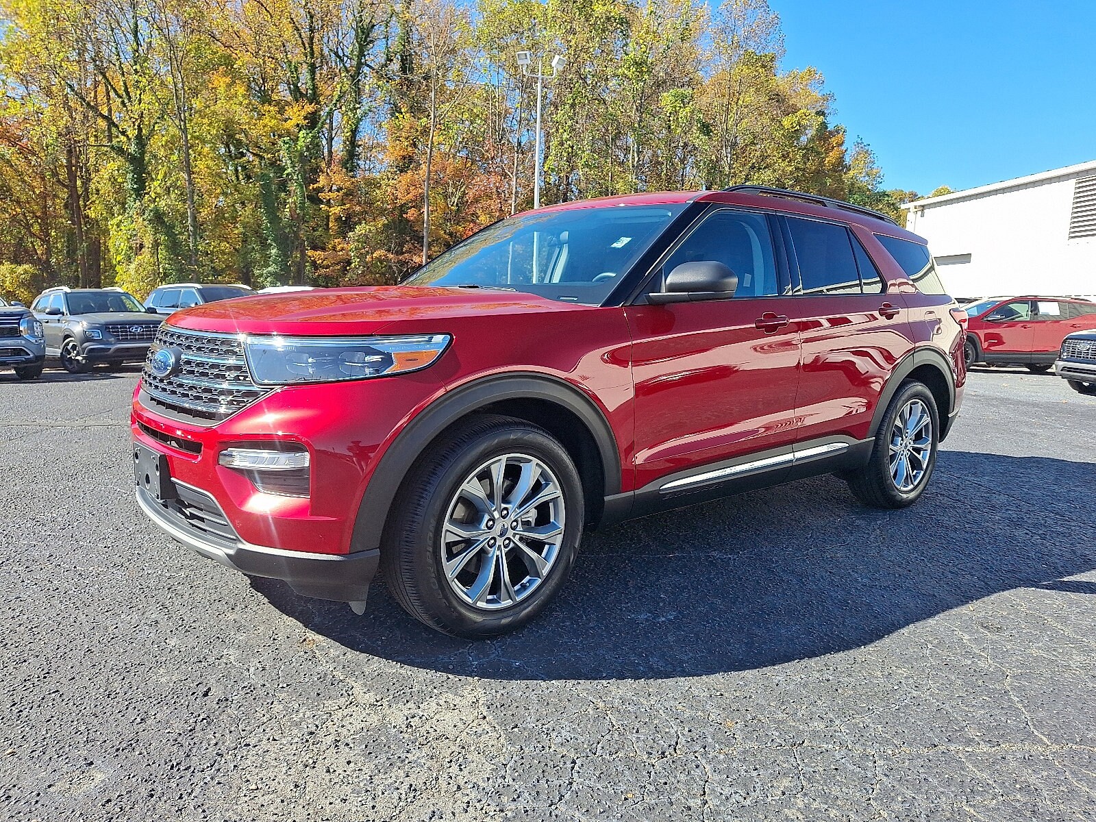 2022 Ford Explorer XLT photo 2