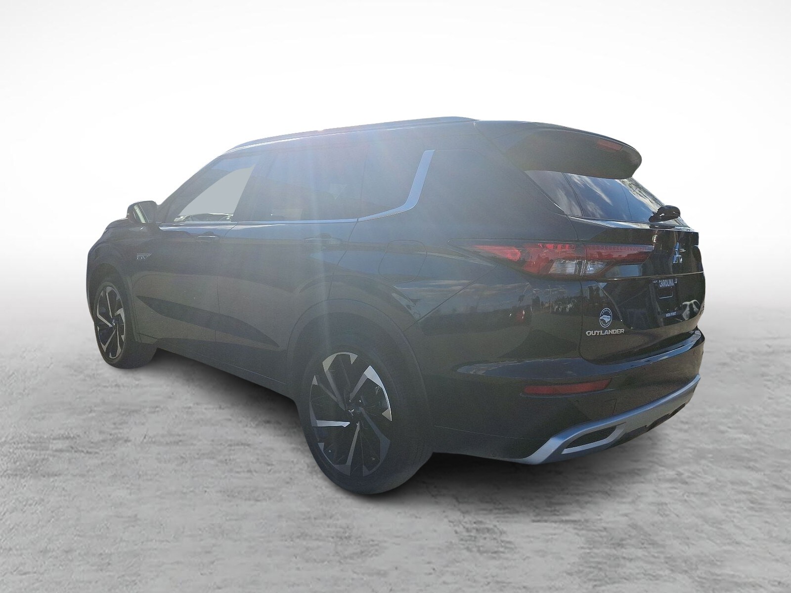 2025 Mitsubishi Outlander PHEV SEL photo 3