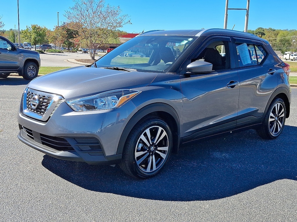 Used 2020 Nissan Kicks SV SV FWD