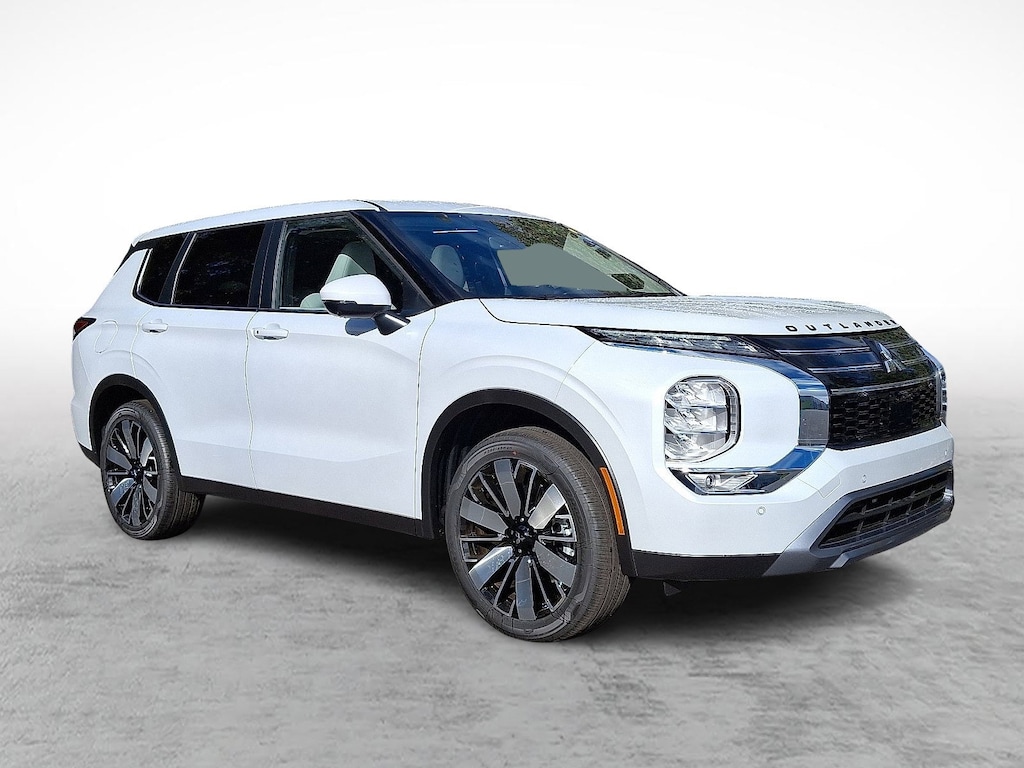 New 2025 Mitsubishi Outlander SE SE FWD