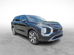 2025 Mitsubishi Outlander SE SUV