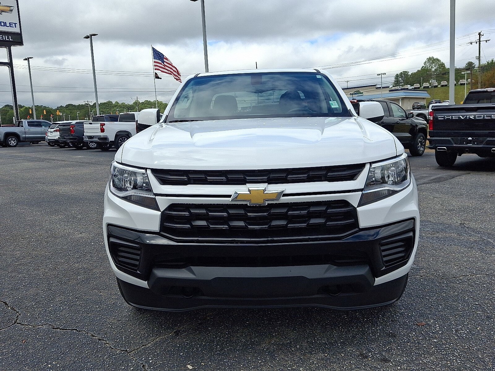 2022 Chevrolet Colorado Work Truck photo 2