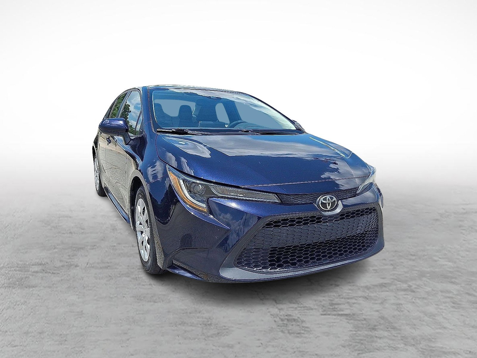 Used 2020 Toyota Corolla LE with VIN 5YFEPRAEXLP028835 for sale in High Point, NC
