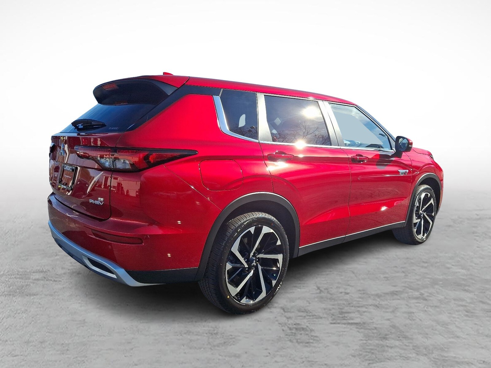 2025 Mitsubishi Outlander PHEV SE S-AWC photo 4
