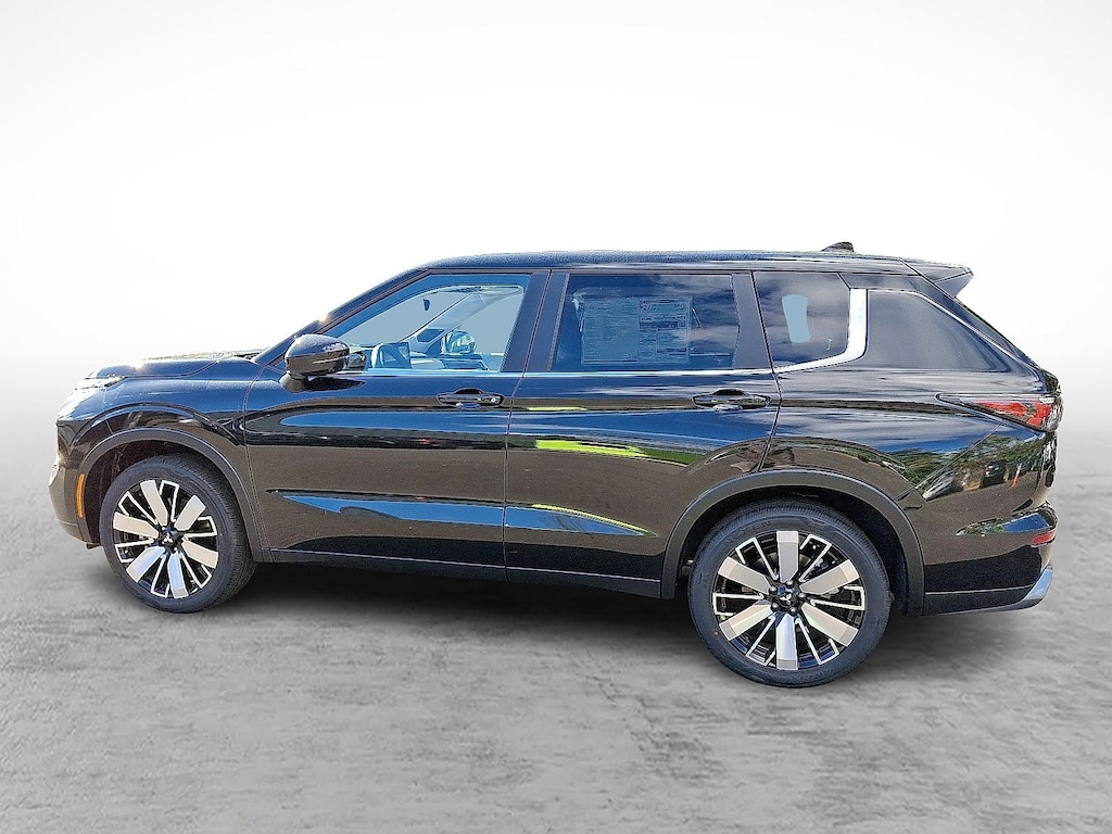 New 2025 Mitsubishi Outlander SE SE FWD