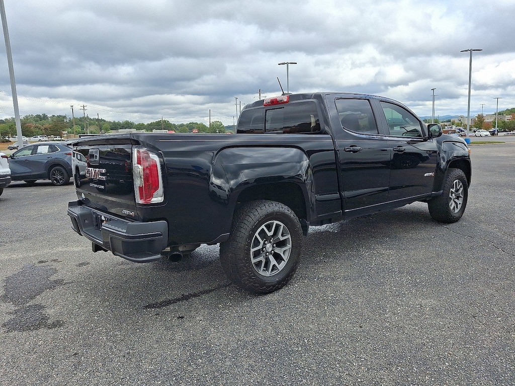 Used 2021 GMC Canyon AT4 w/Cloth 4WD Crew Cab 141 AT4 w/Cloth