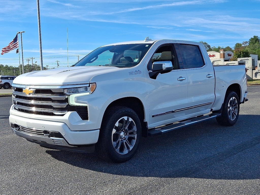 Used 2023 Chevrolet Silverado 1500 High Country 4WD Crew Cab 147 High Country
