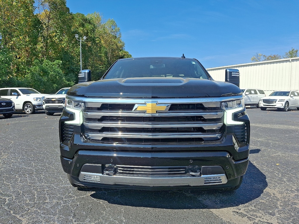 Used 2024 Chevrolet Silverado 1500 High Country 4WD Crew Cab 147 High Country