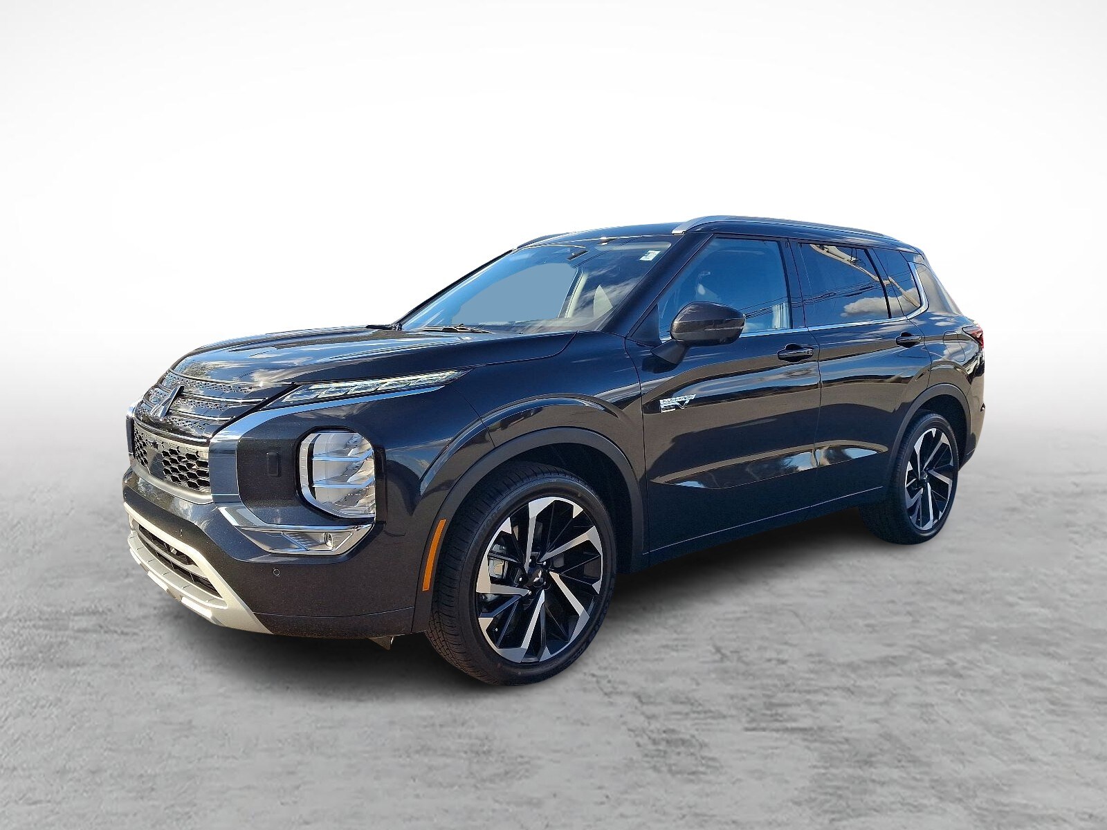 2025 Mitsubishi Outlander PHEV SEL photo 2