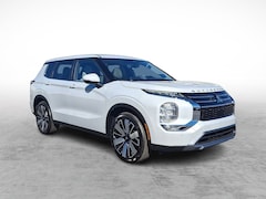 2025 Mitsubishi Outlander SE SE FWD