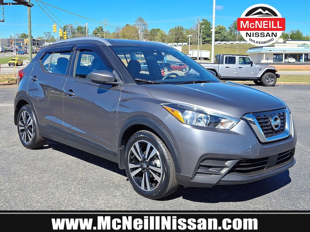Used 2020 Nissan Kicks SV SV FWD