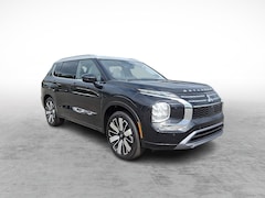 2025 Mitsubishi Outlander Platinum Edition SUV