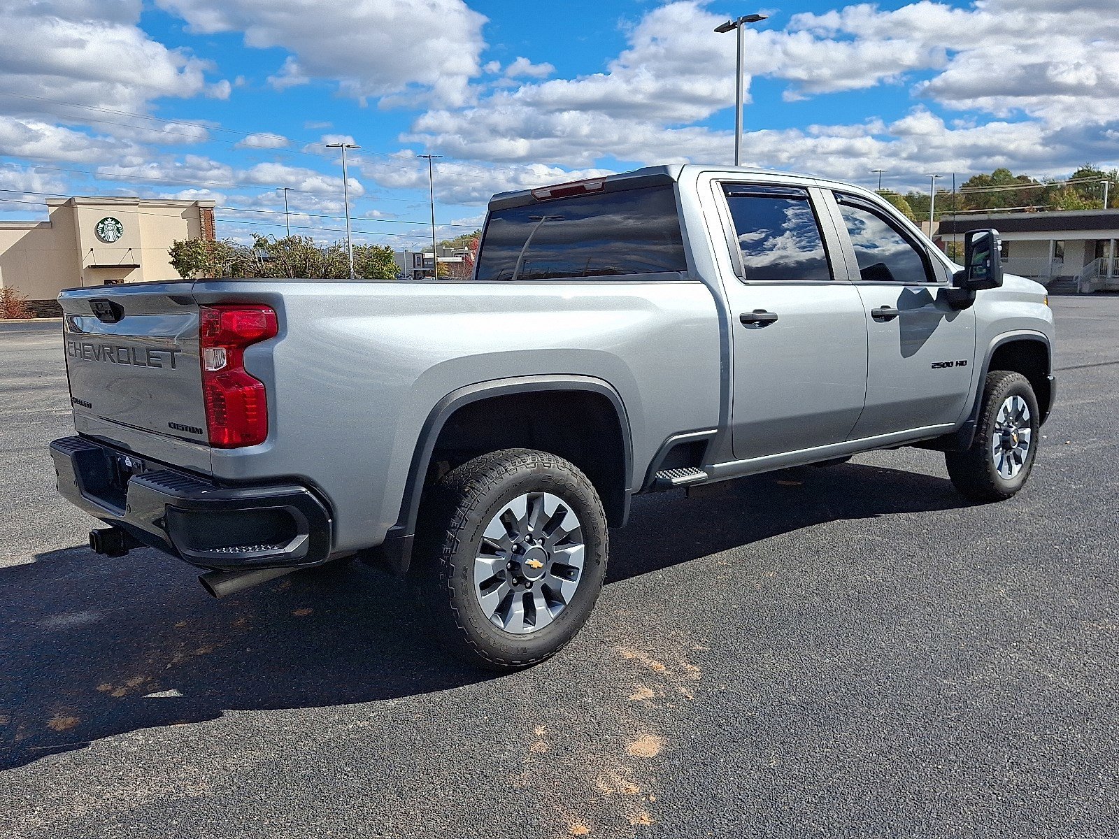 2024 Chevrolet Silverado 2500HD Custom photo 4