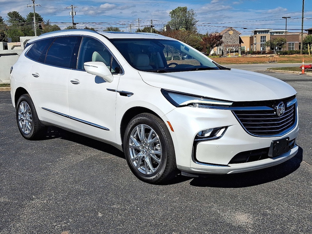 Used 2023 Buick Enclave Premium AWD  Premium