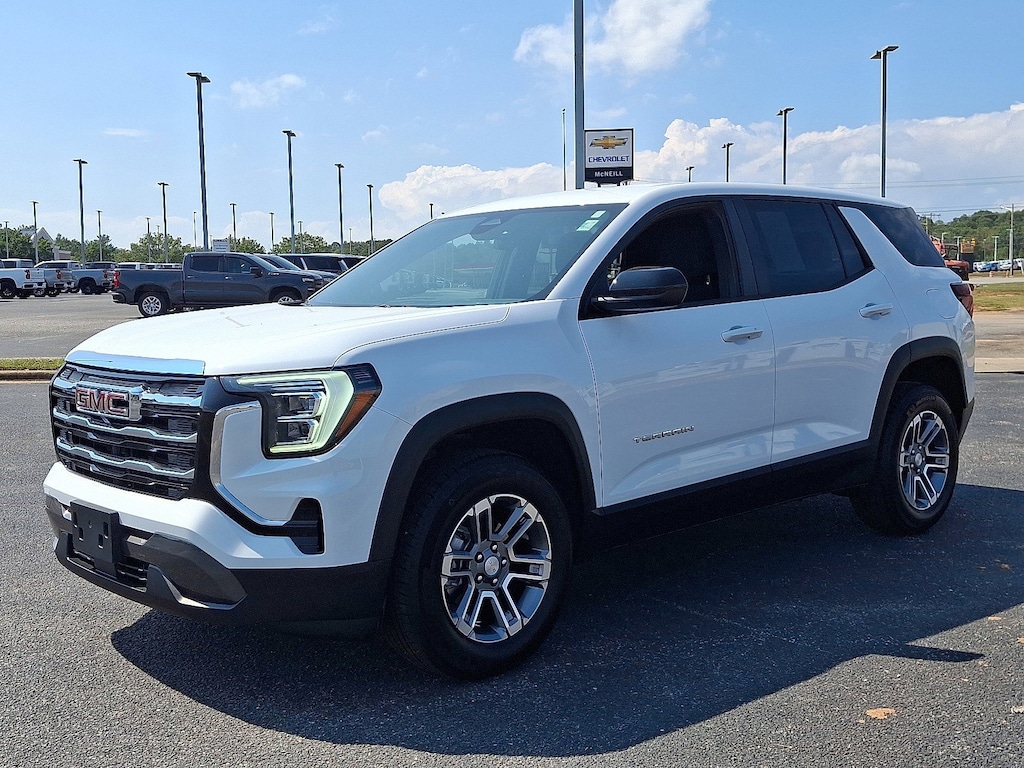 Used 2025 GMC Terrain Elevation AWD  Elevation