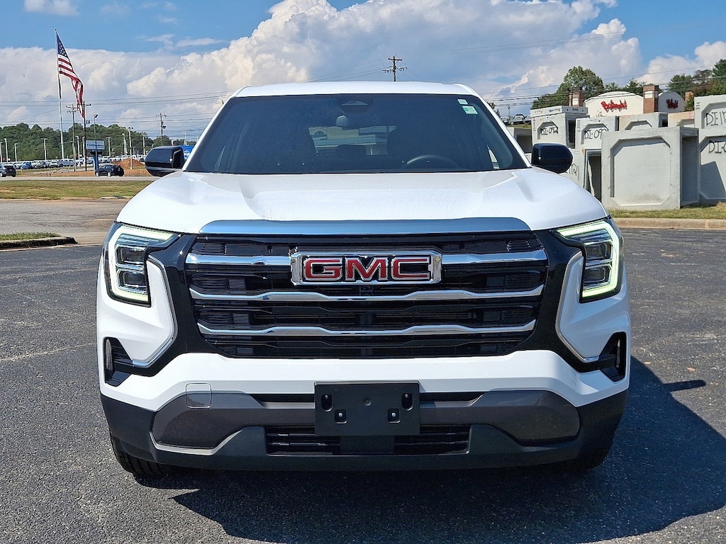 Used 2025 GMC Terrain Elevation AWD  Elevation