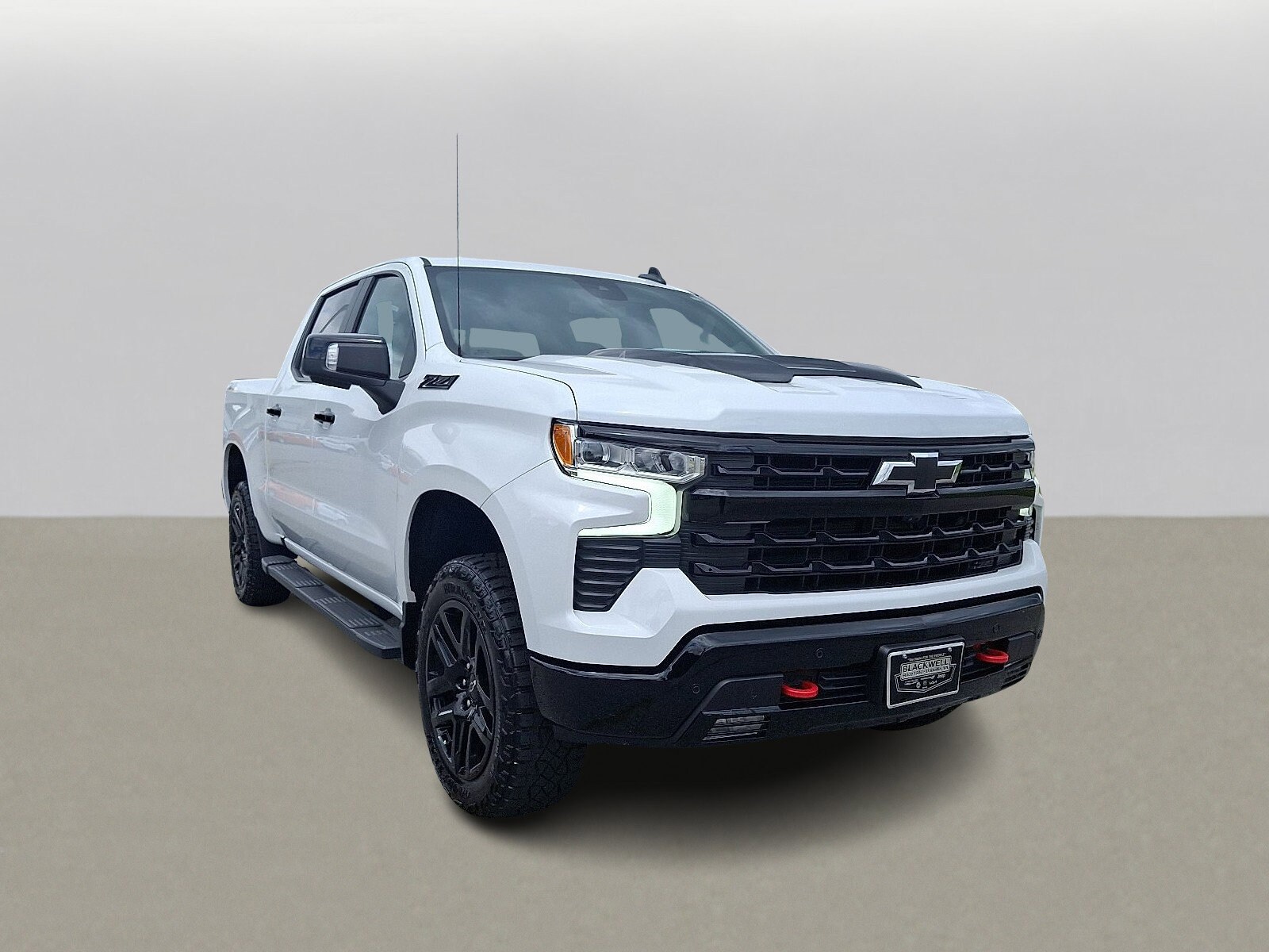 2024 Chevrolet Silverado 1500 LT Trail Boss photo 2