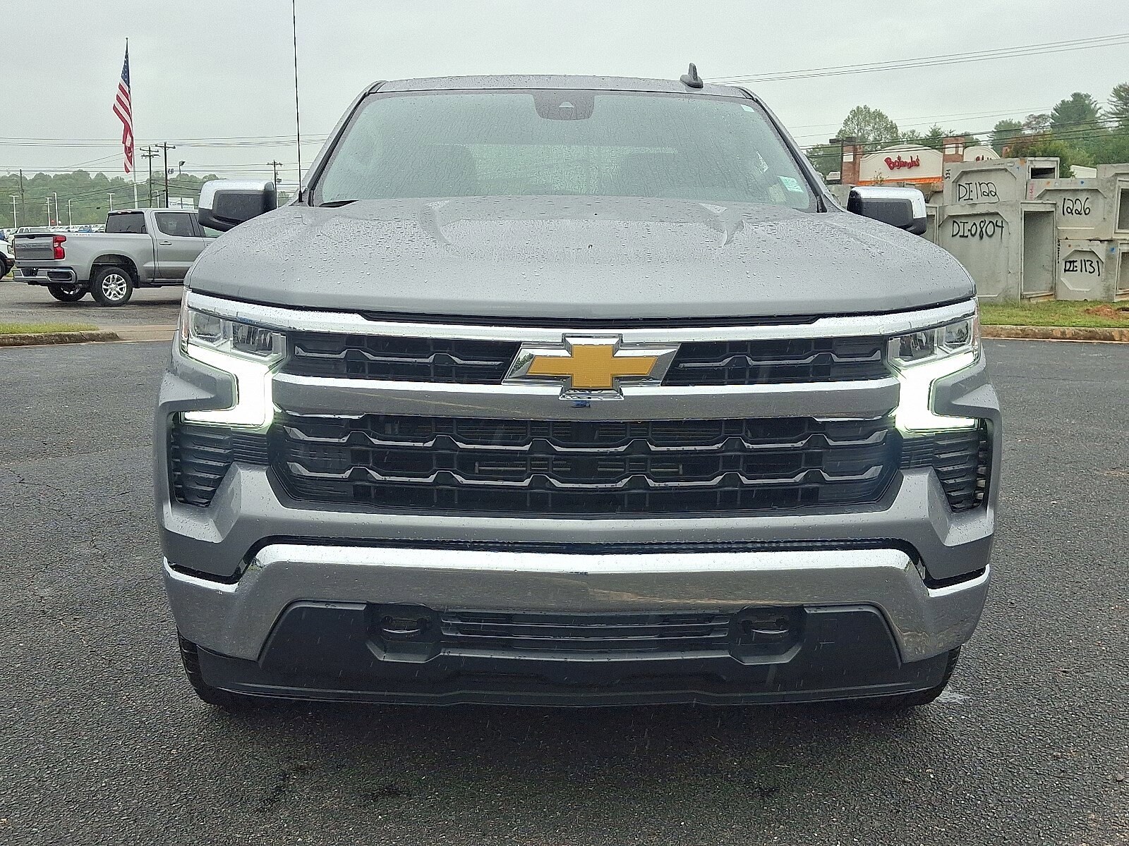 2024 Chevrolet Silverado 1500 LT photo 2