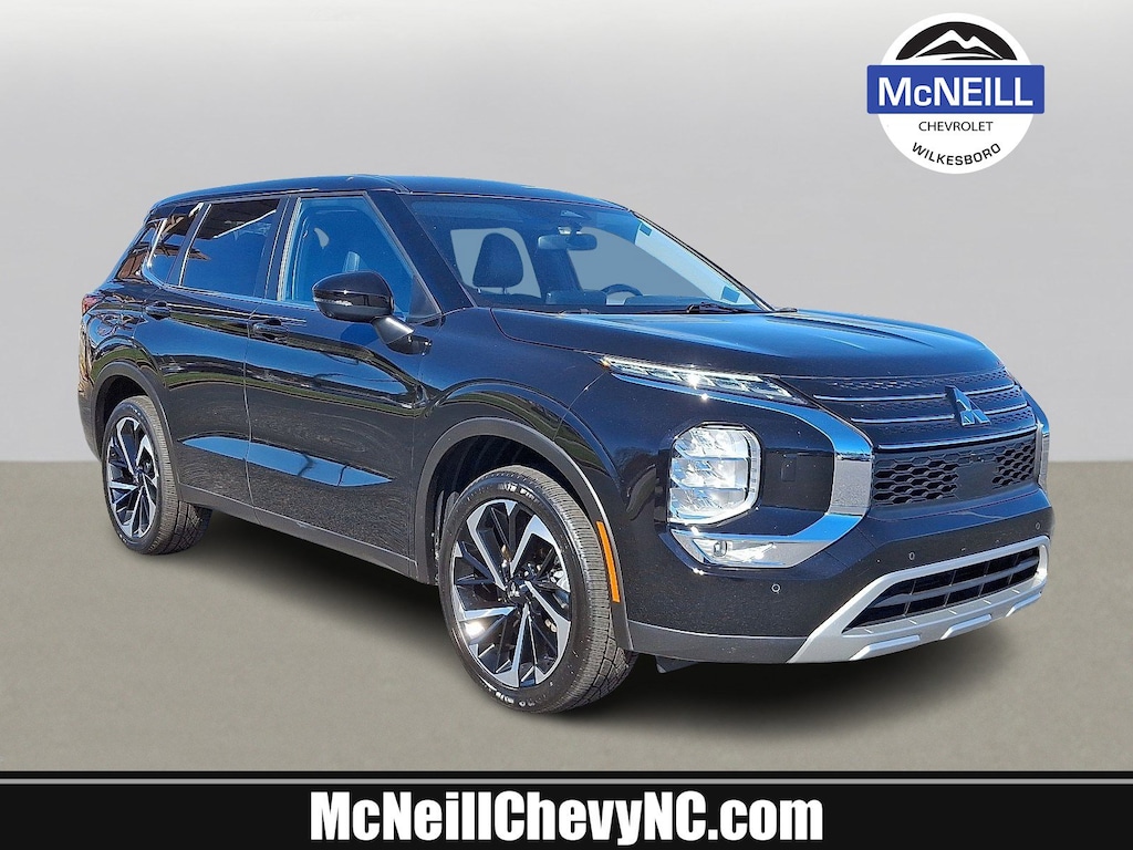 Used 2024 Mitsubishi Outlander SE Black Edition SE Black Edition S-AWC