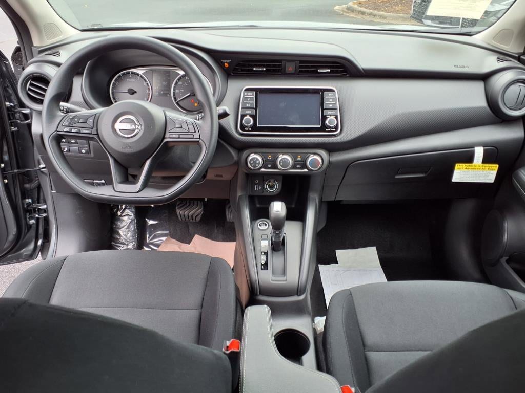 2025 Nissan KICKS PLAY Base - Photo 7