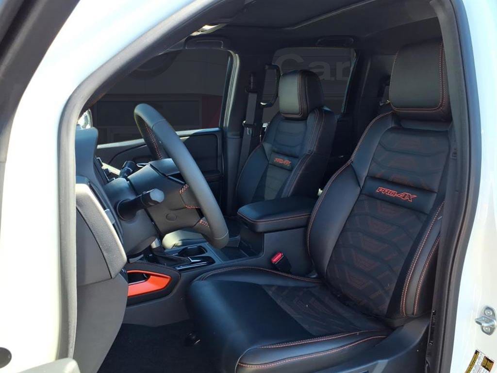 Used 2025 Nissan Frontier PRO-4X Truck Crew Cab