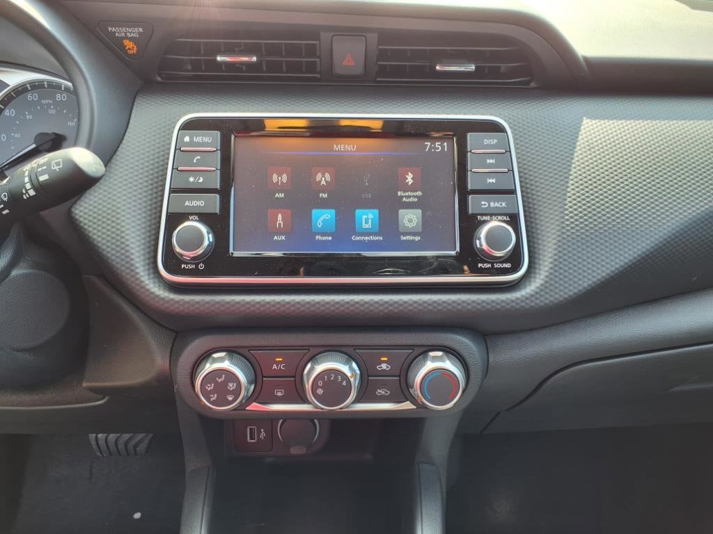2025 Nissan KICKS PLAY Base - Photo 9