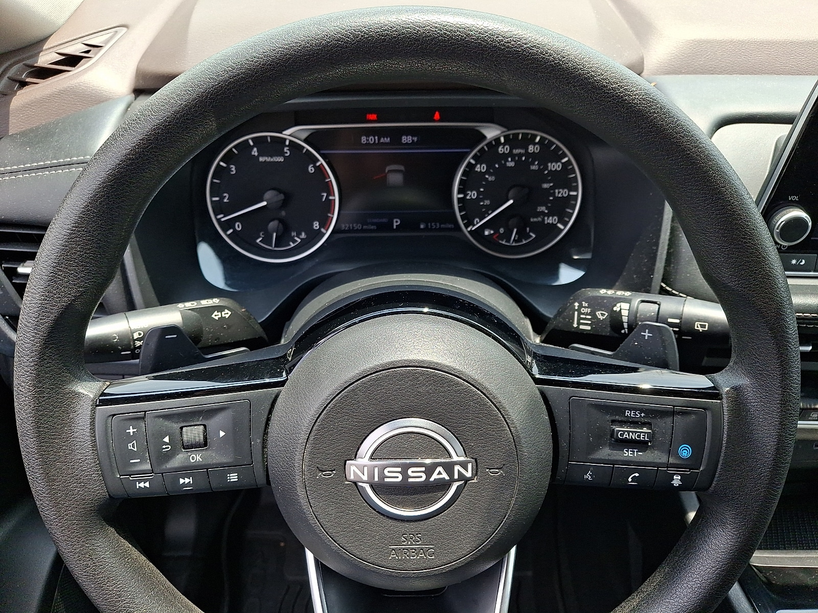 2023 Nissan Rogue SV - Photo 18