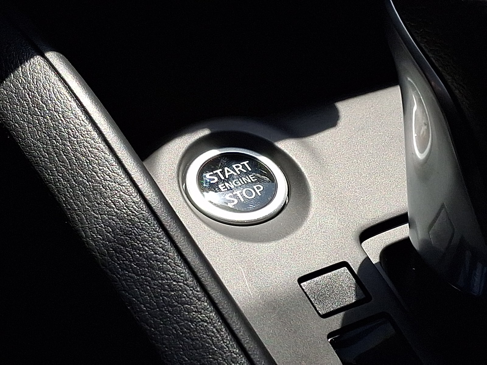 2025 Nissan KICKS PLAY Base - Photo 15
