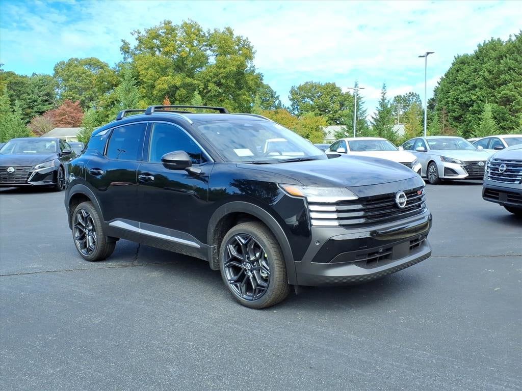 2026 Nissan KICKS SR's photo