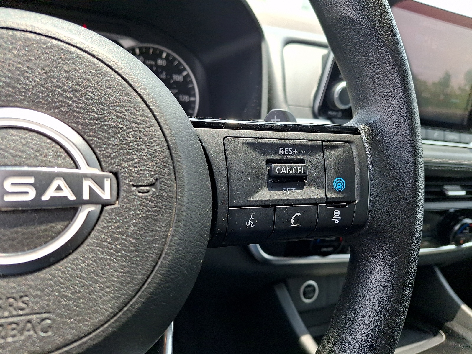 2023 Nissan Rogue SV - Photo 21
