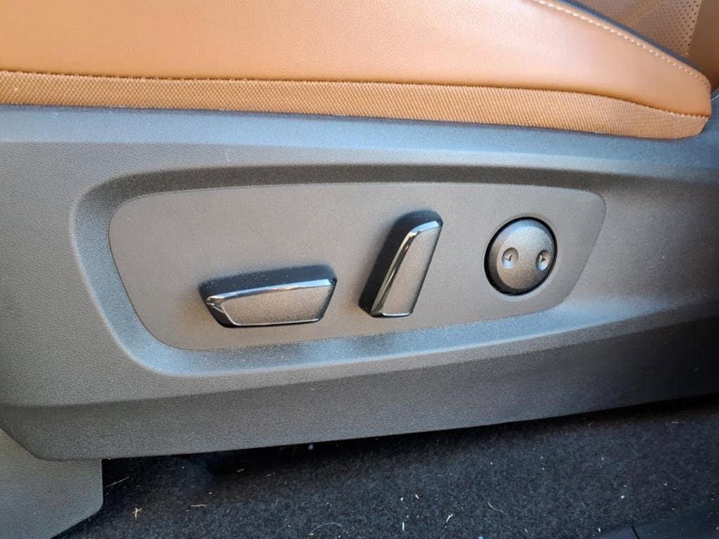 Used 2025 Nissan Pathfinder Platinum SUV