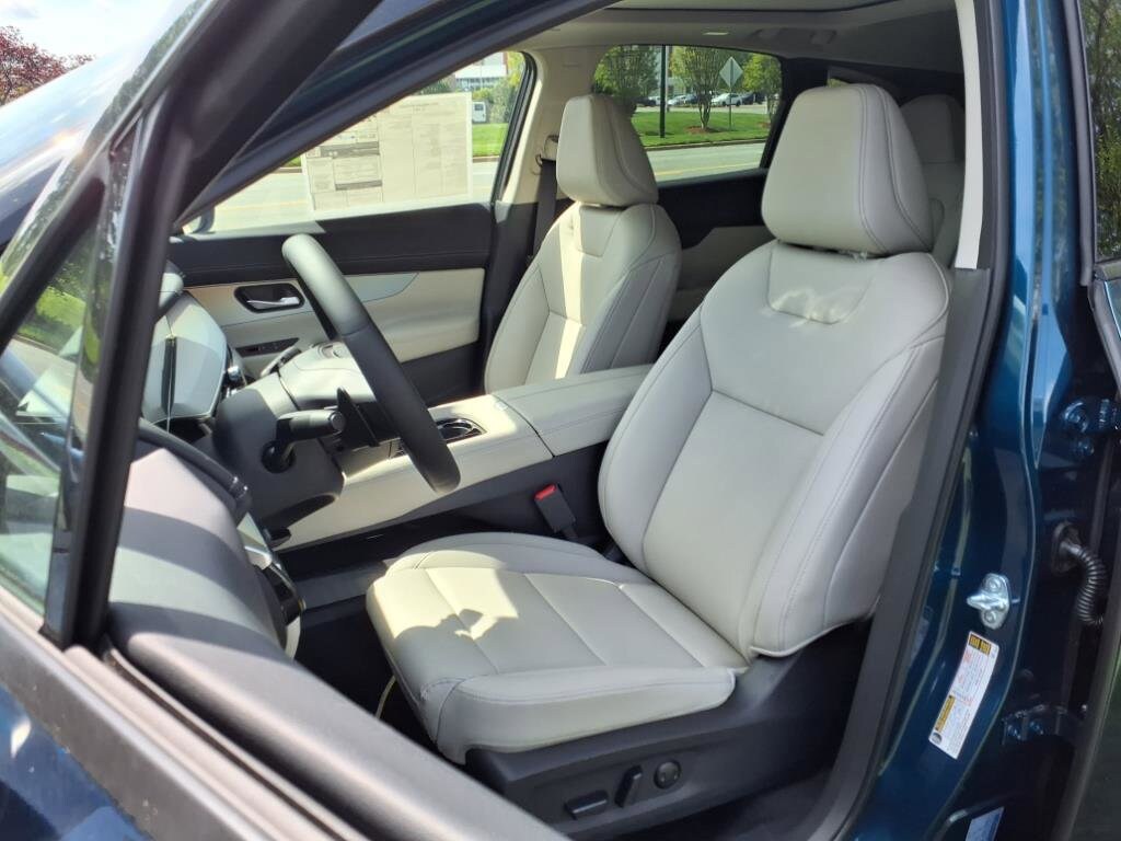 2025 Nissan Murano SL photo 4