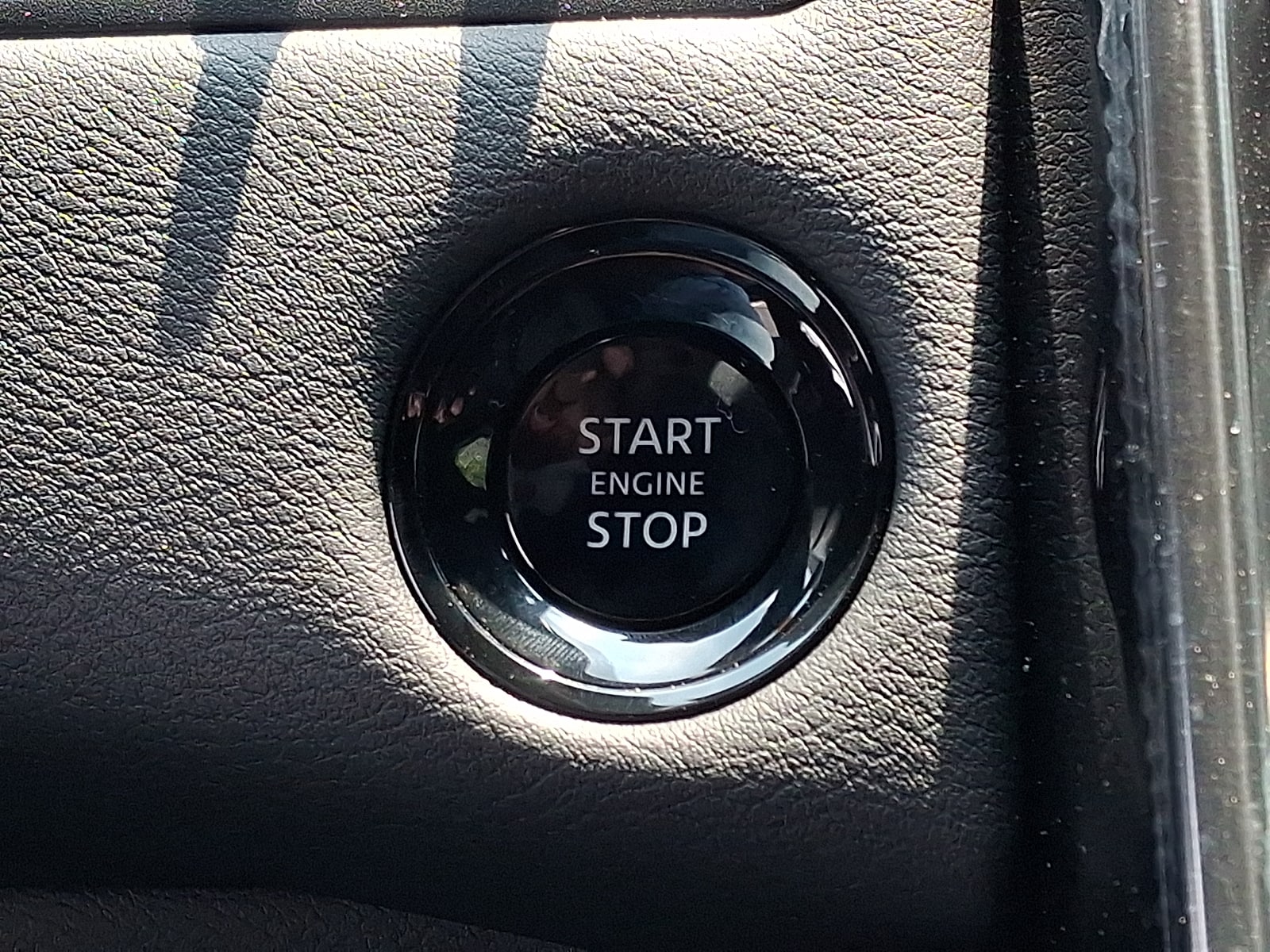 2025 Nissan Armada PRO-4X - Photo 17