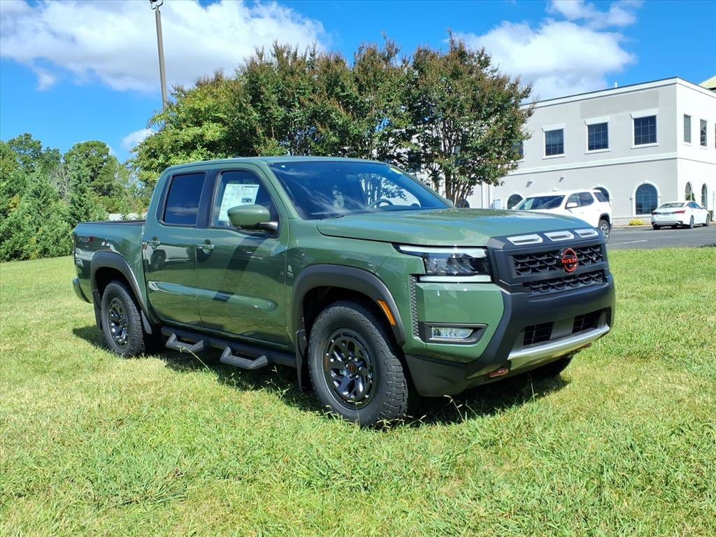 2026 Nissan Frontier PRO-X's photo