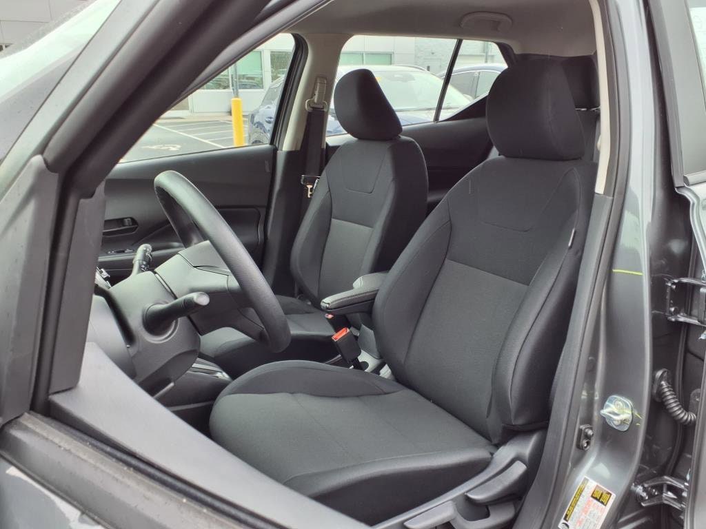 2025 Nissan KICKS PLAY Base - Photo 5