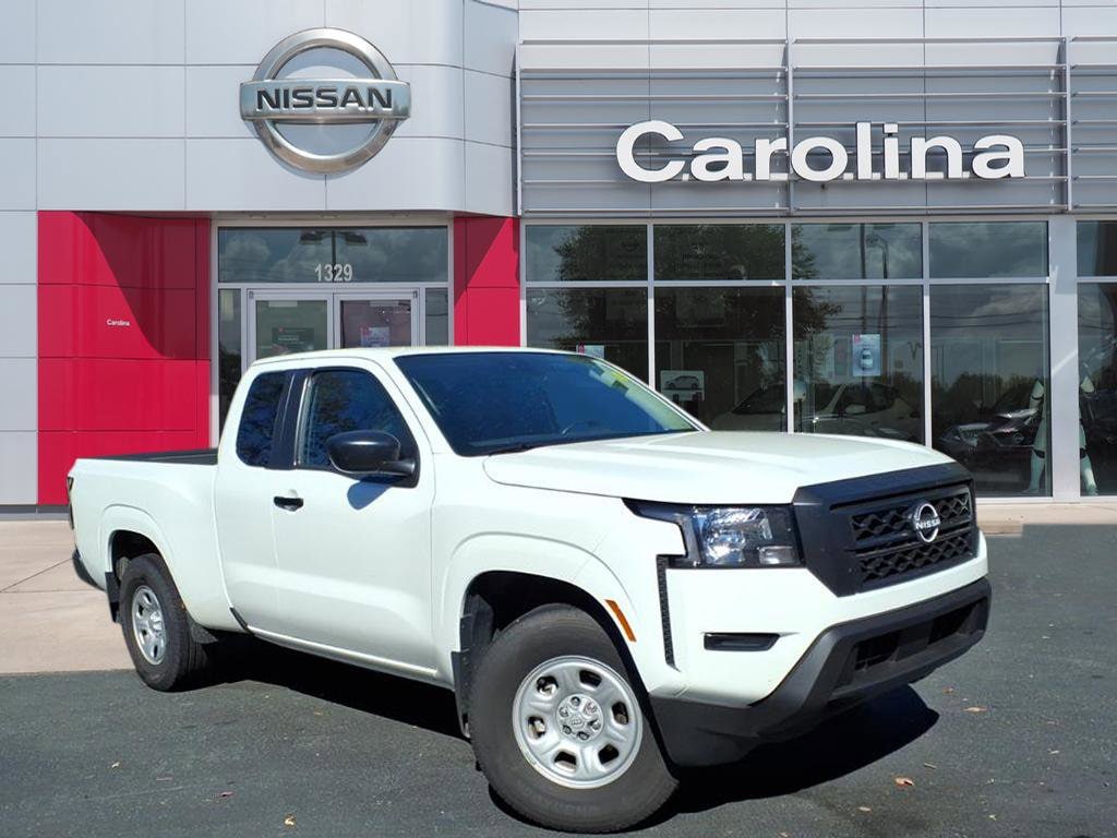 2024 Nissan Frontier S's photo