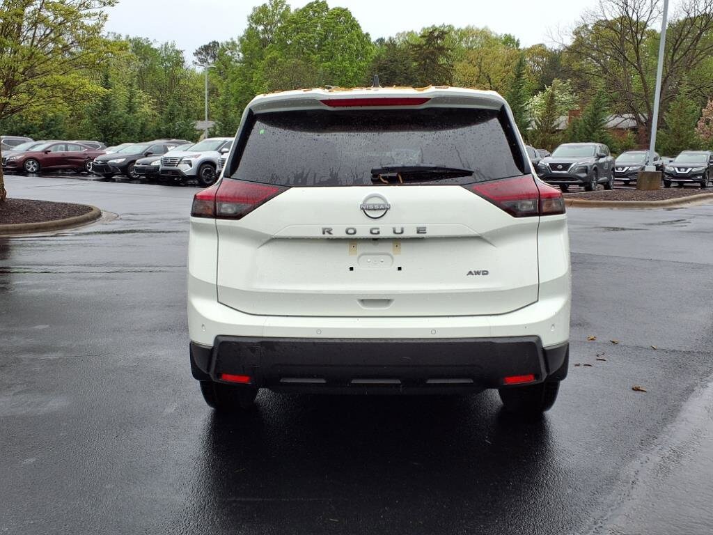 2025 Nissan Rogue S photo 4