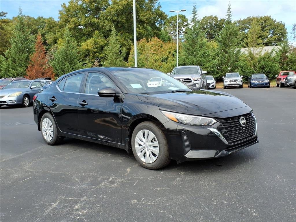 2025 Nissan Sentra S's photo