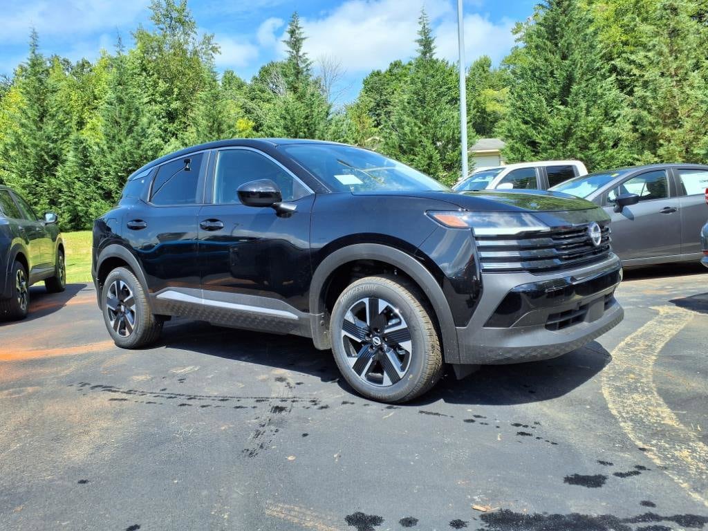 New 2025 Nissan Kicks SV SUV