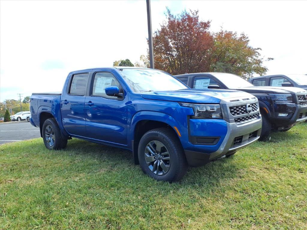 2026 Nissan Frontier SV's photo