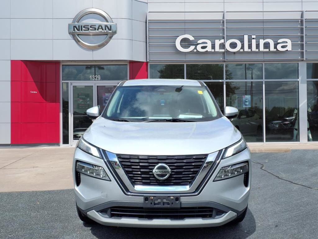 2021 Nissan Rogue SV photo 2