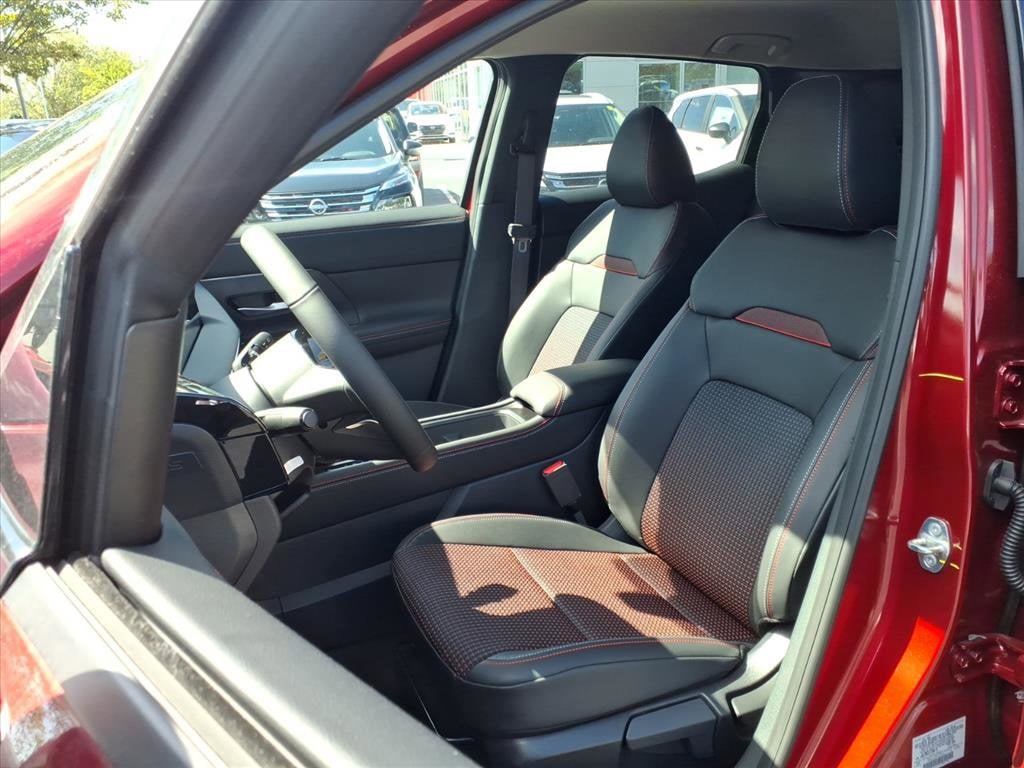 New 2026 Nissan Kicks SR SUV