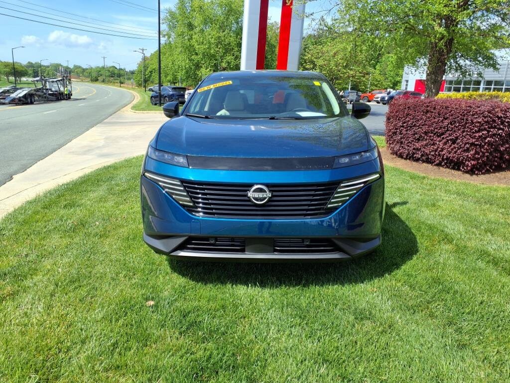 2025 Nissan Murano SL photo 2