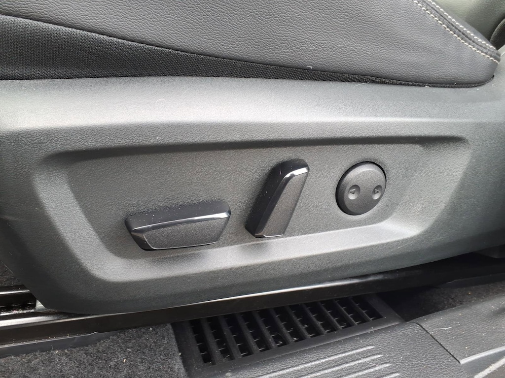 Used 2023 Nissan Rogue SL SUV