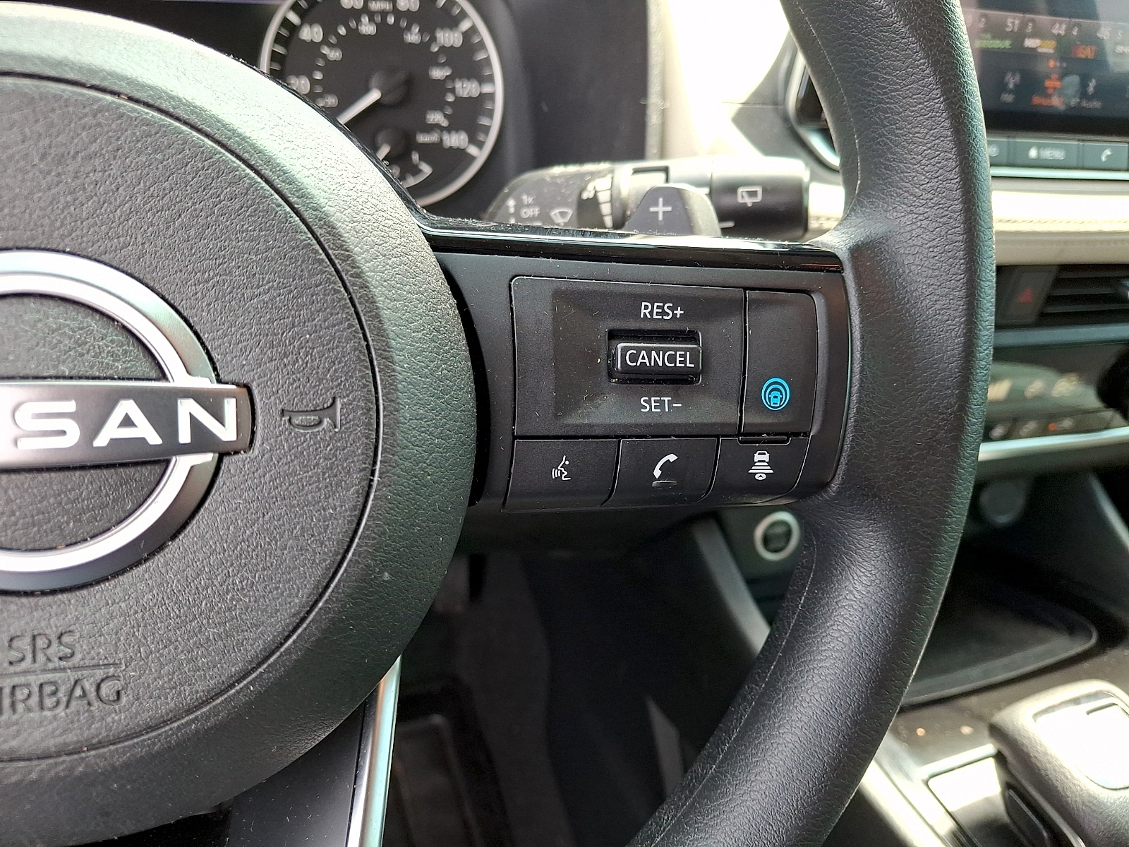 2023 Nissan Rogue SV - Photo 21