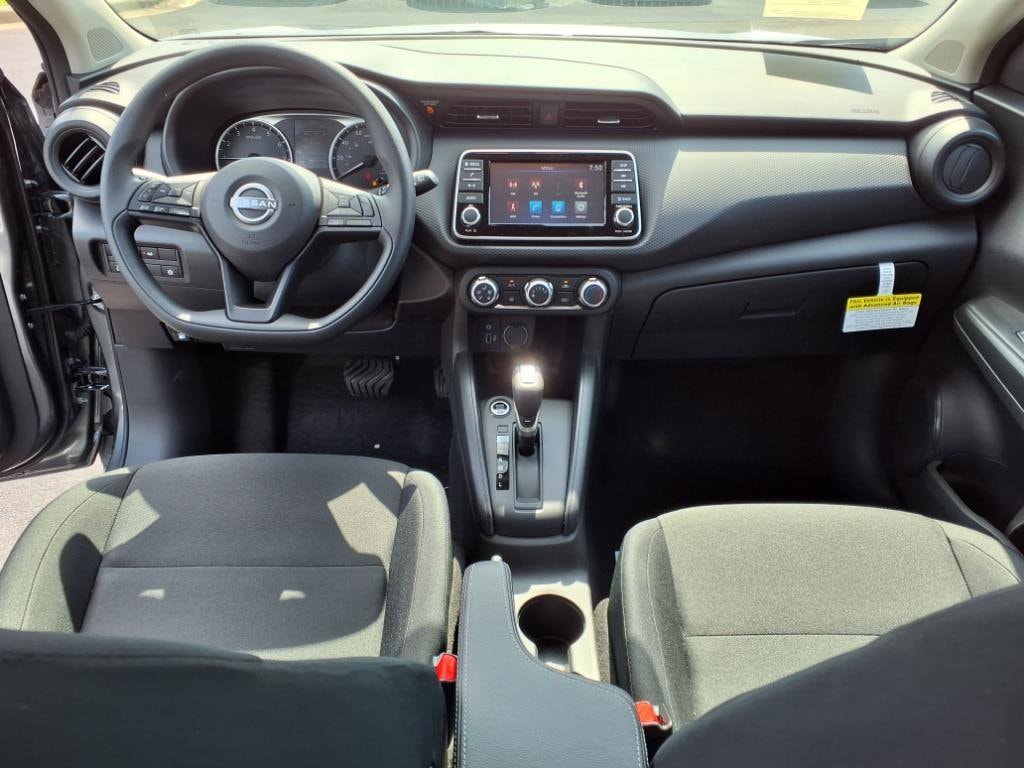 2025 Nissan KICKS PLAY Base - Photo 7