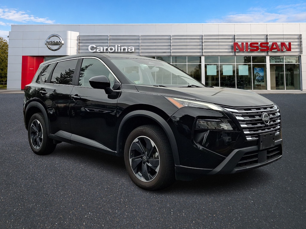 Used 2024 Nissan Rogue SV SUV