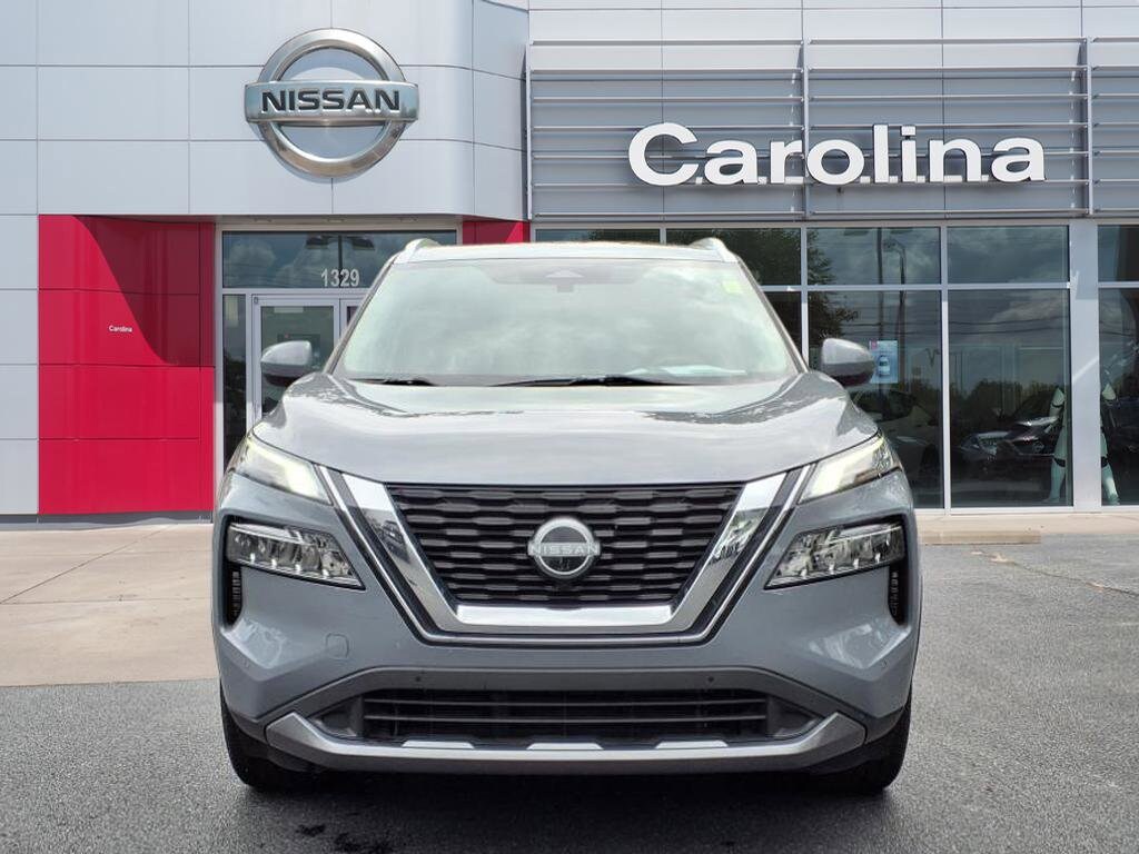2023 Nissan Rogue SL photo 2