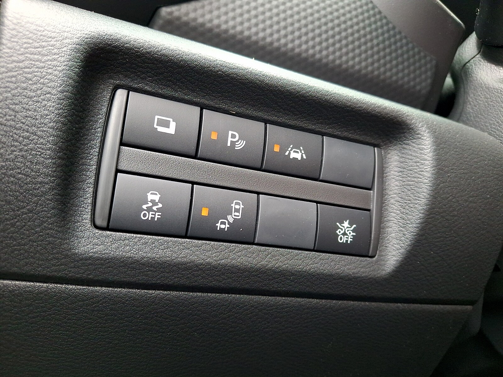 2025 Nissan KICKS PLAY Base - Photo 16