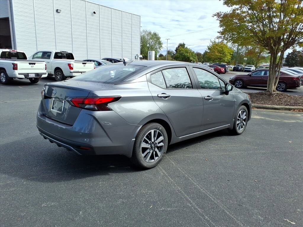 New 2025 Nissan Versa 1.6 SV Sedan